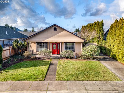 83 SUNDAY DR Creswell OR 97426