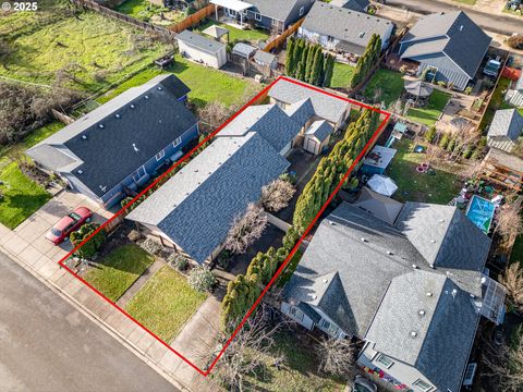 Tiny photo for 83 Sunday Dr, Creswell, OR 97426 (MLS # 660065115)