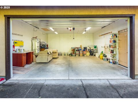 Tiny photo for 83 Sunday Dr, Creswell, OR 97426 (MLS # 660065115)