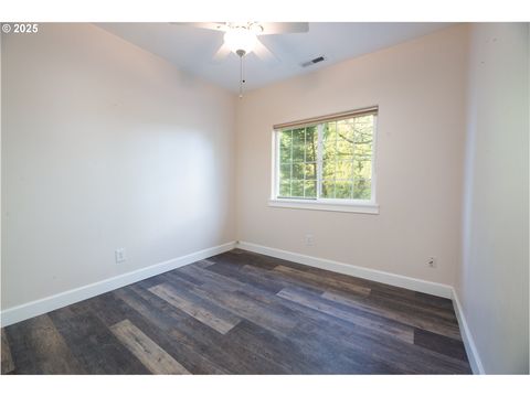 Tiny photo for 83 Sunday Dr, Creswell, OR 97426 (MLS # 660065115)