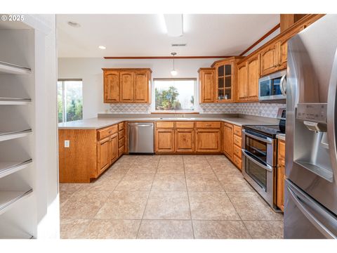 Tiny photo for 83 Sunday Dr, Creswell, OR 97426 (MLS # 660065115)