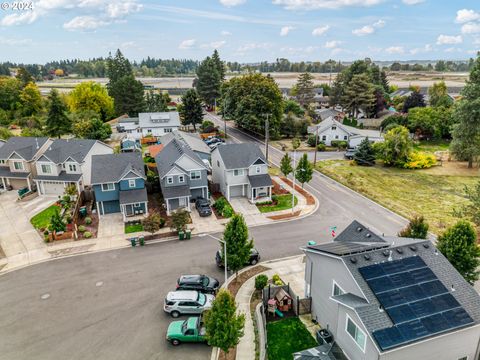 A home in Newberg