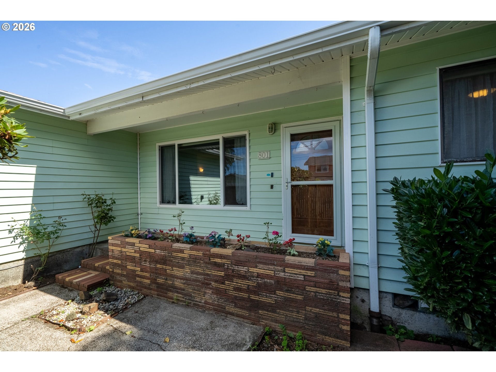 801 ASH AVE