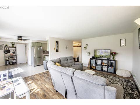 Tiny photo for 1121 Cedar Pl, Creswell, OR 97426 (MLS # 387273426)