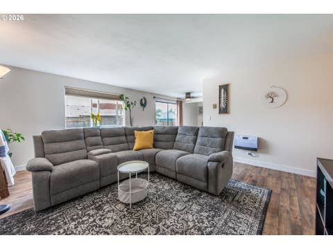Tiny photo for 1121 Cedar Pl, Creswell, OR 97426 (MLS # 387273426)