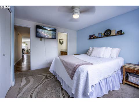 Tiny photo for 1121 Cedar Pl, Creswell, OR 97426 (MLS # 387273426)