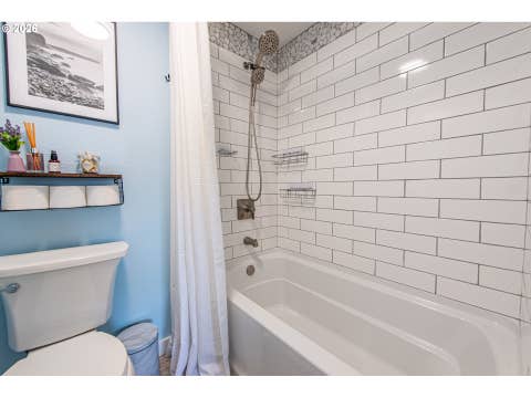 Tiny photo for 1121 Cedar Pl, Creswell, OR 97426 (MLS # 387273426)