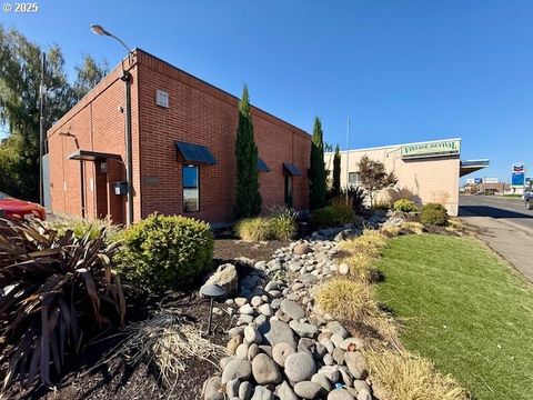 430 W 7TH AVE Junction City OR 97448