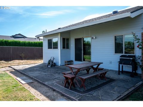 A home in Clackamas