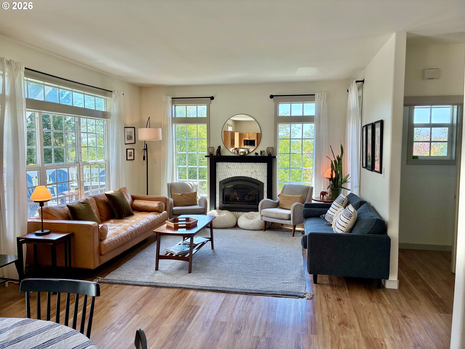 990 BRIDGE VIEW CT