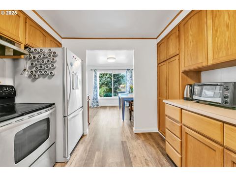 Tiny photo for 47576 Riverview St, Oakridge, OR 97463 (MLS # 529973352)