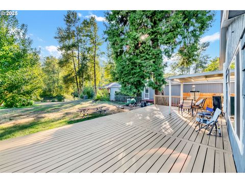 Tiny photo for 47576 Riverview St, Oakridge, OR 97463 (MLS # 529973352)
