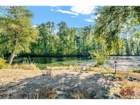 Tiny photo for 47576 Riverview St, Oakridge, OR 97463 (MLS # 529973352)