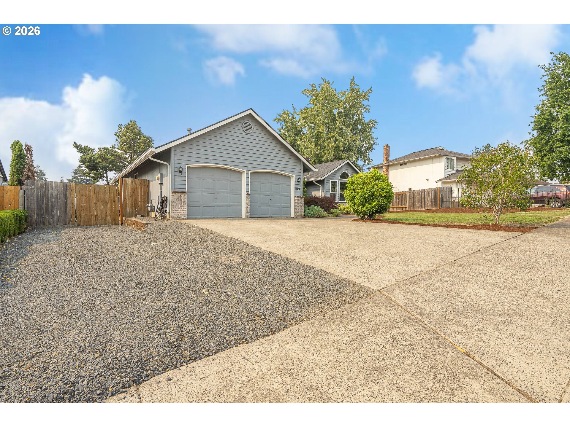 849 E 9TH CT