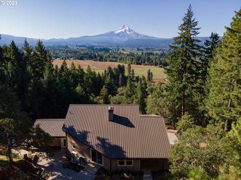 A home in Mt Hood Prkdl