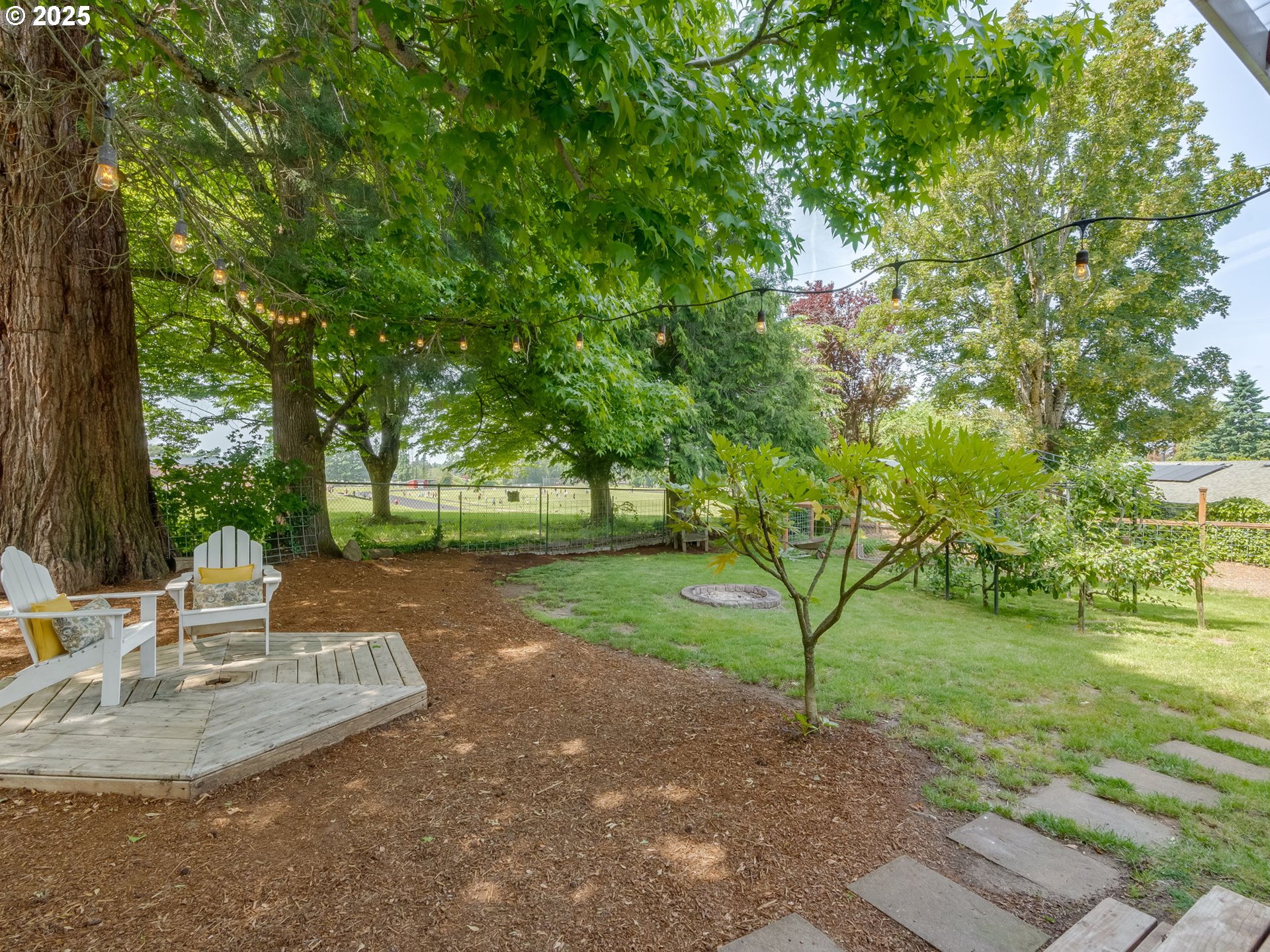 575 SE CENTURION AVE