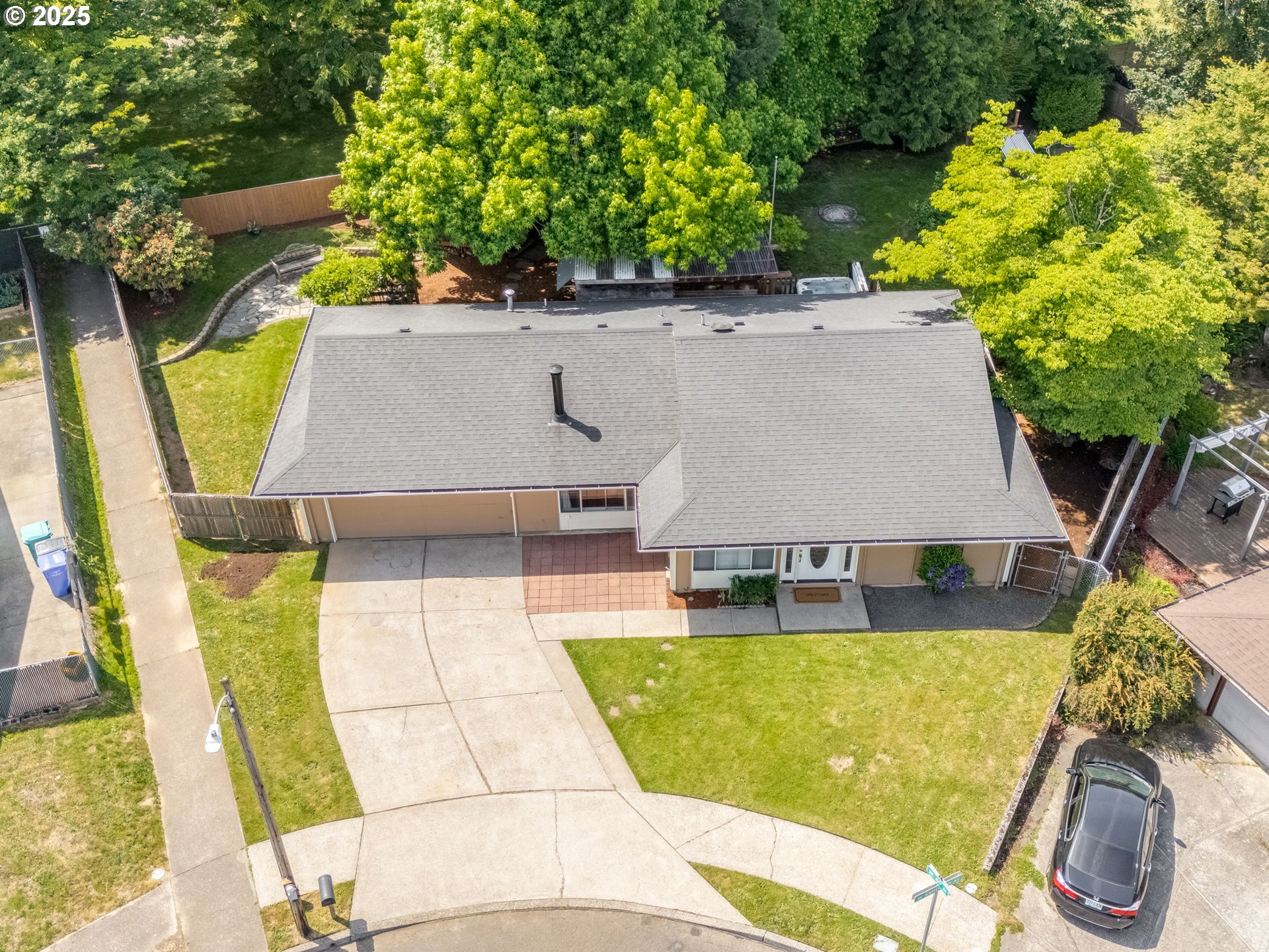 575 SE CENTURION AVE