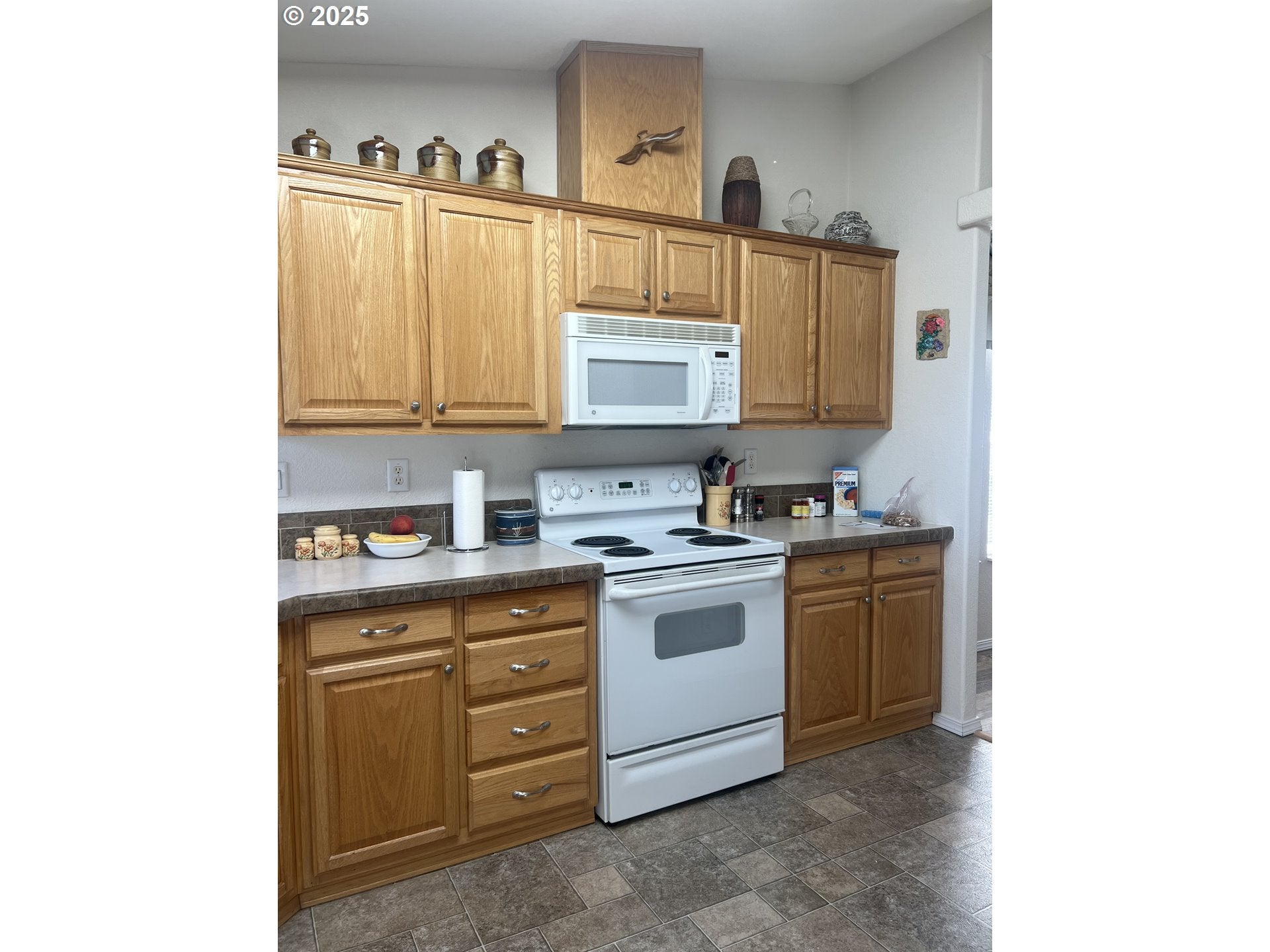100 RIVER BEND RD 1