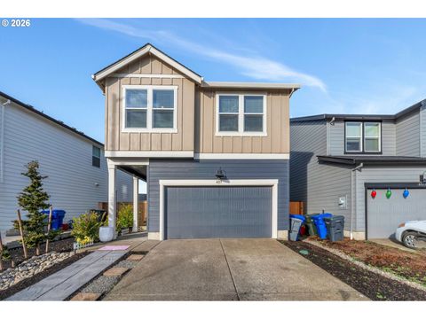 427 LOST LAKE NE ST Salem OR 97301