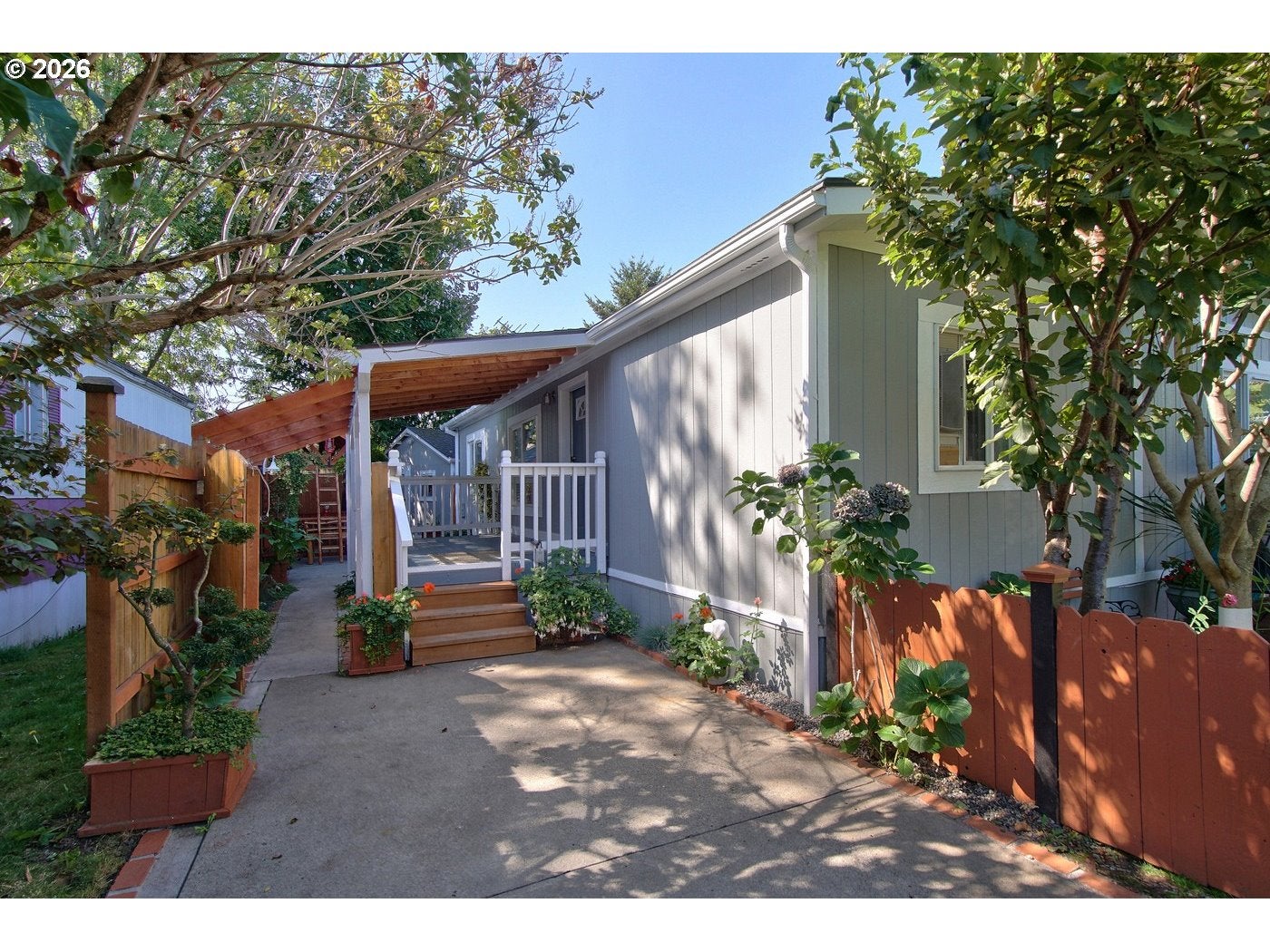 20140 NE SANDY BLVD 59
