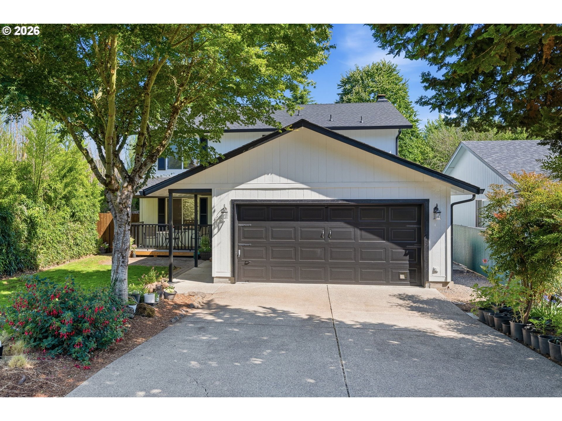 2102 NE 66TH CIR