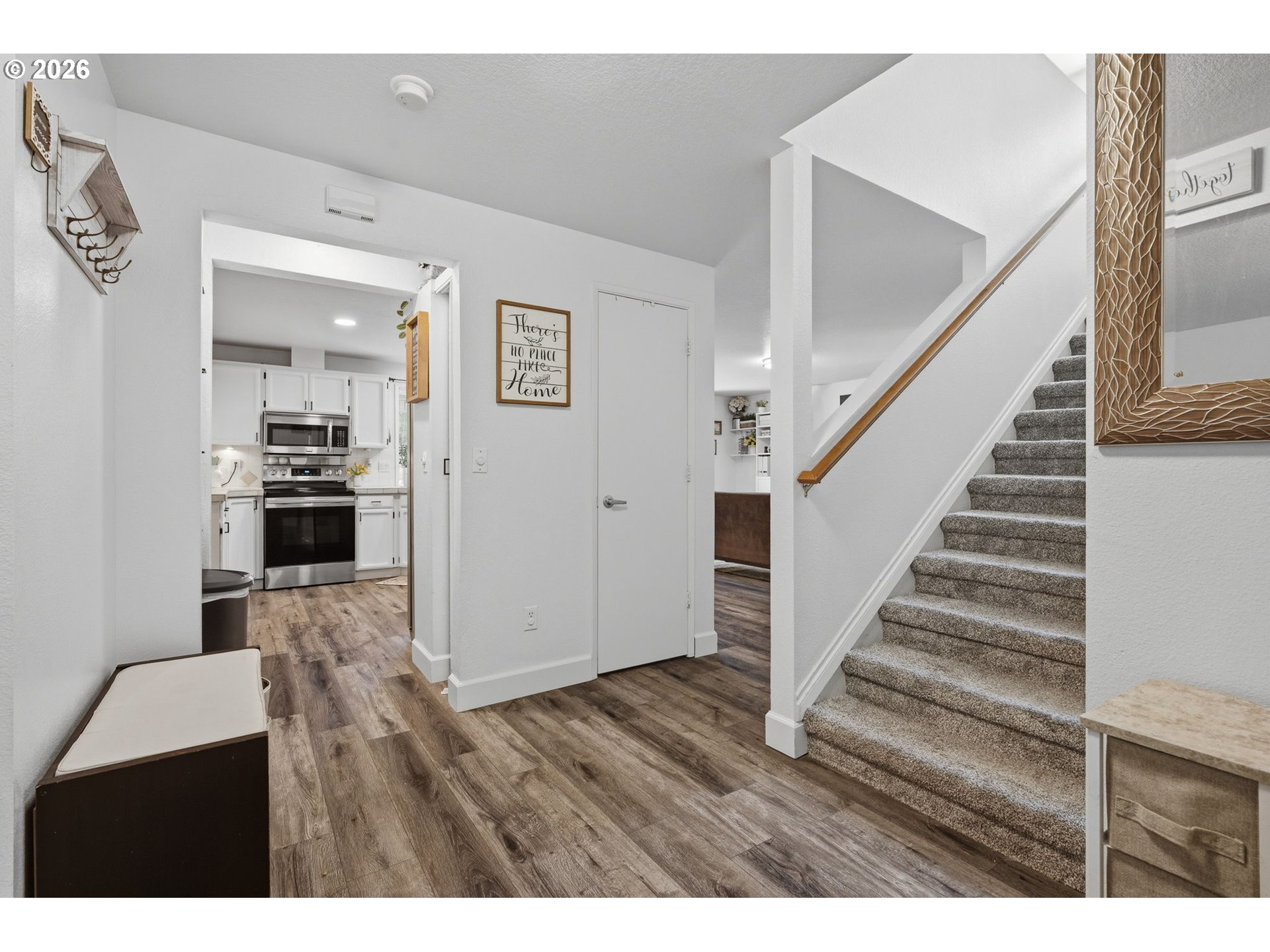 2102 NE 66TH CIR