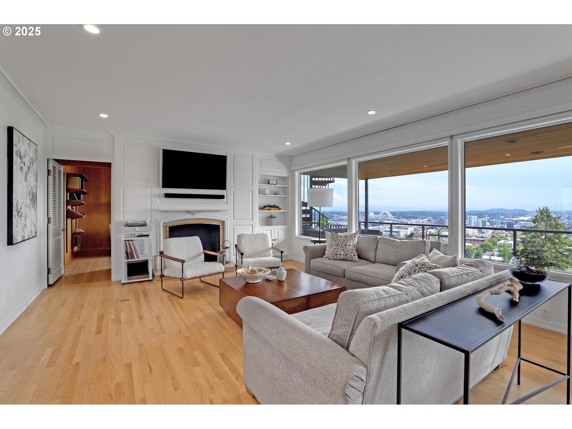 724 NW ALBEMARLE TER