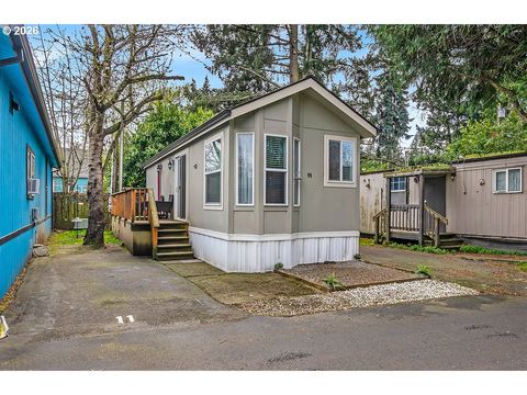 7120 NE LOMBARD ST 11 Portland OR 97218