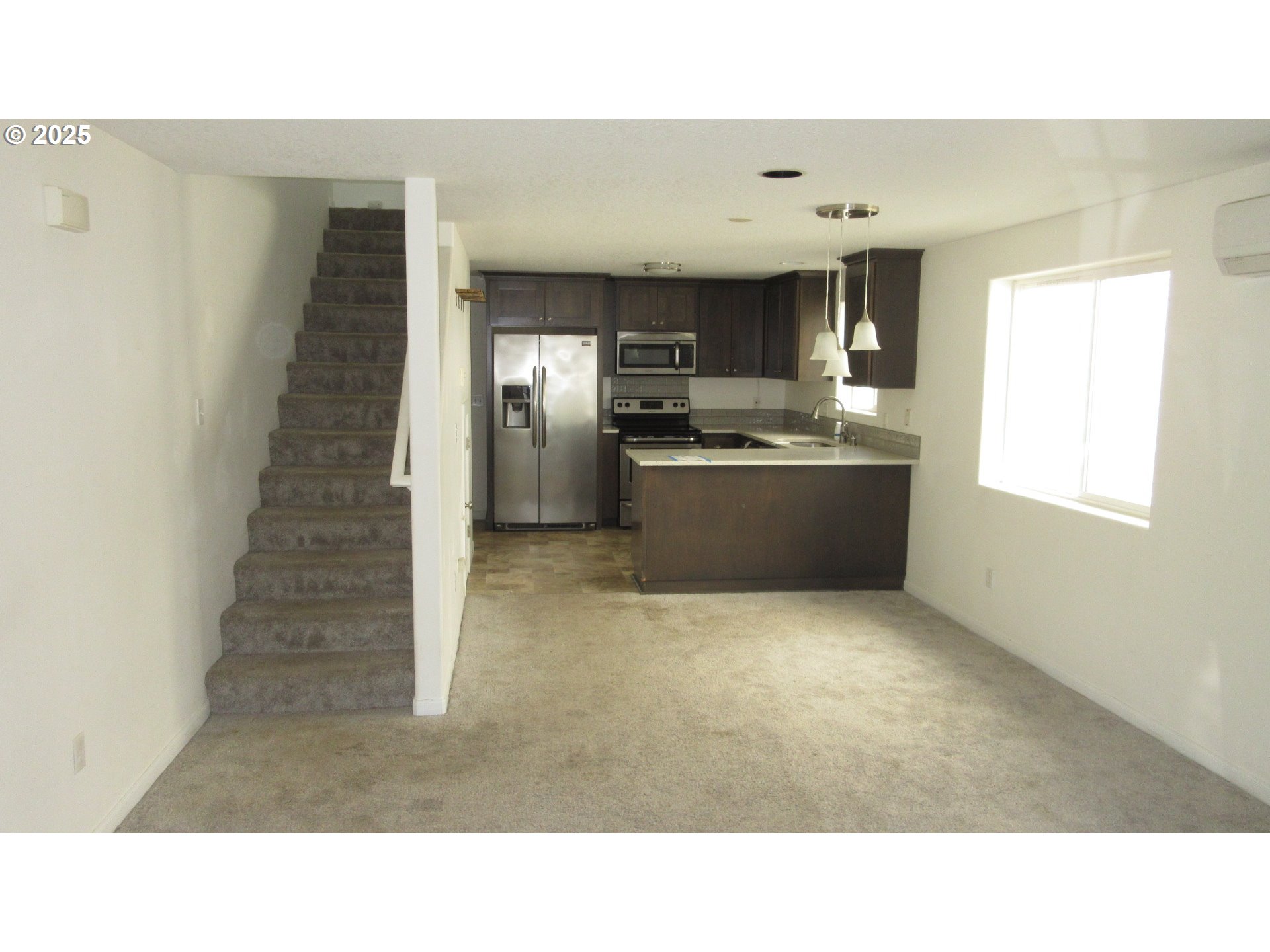 2402 NE 79TH CT