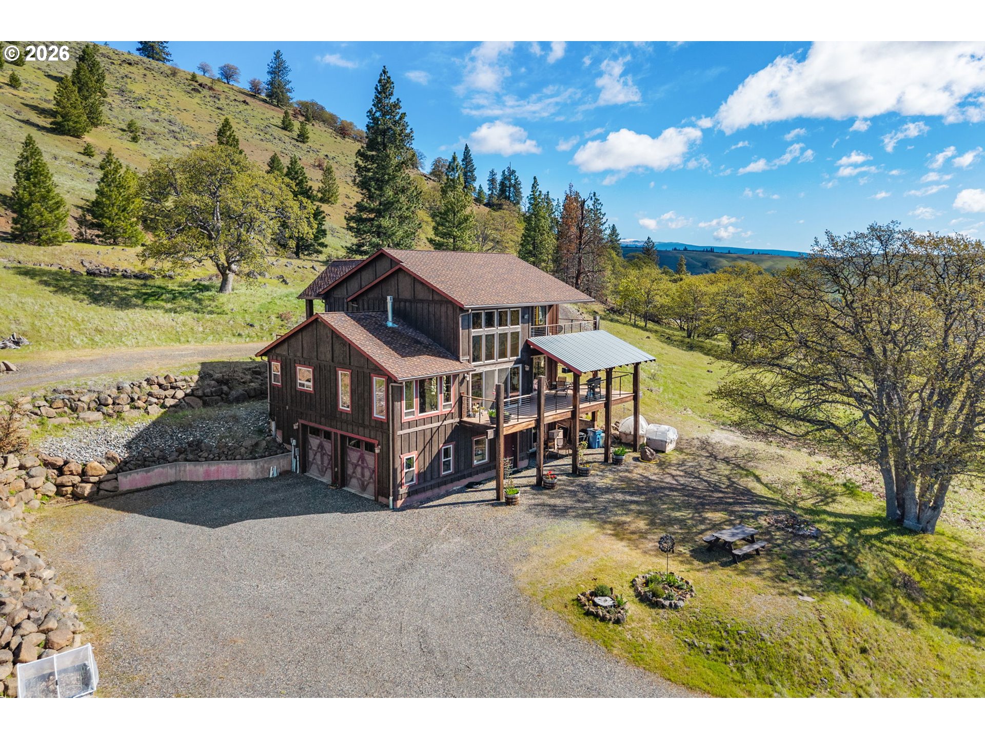 115 WAHKIACUS HEIGHTS RD