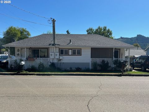 776 E FOURTH AVE Sutherlin OR 97479
