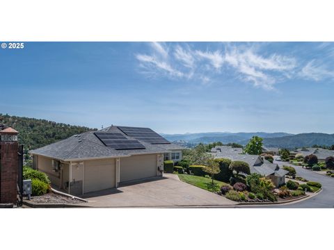 551 NW RACHEL LYNN WAY Roseburg OR 97471