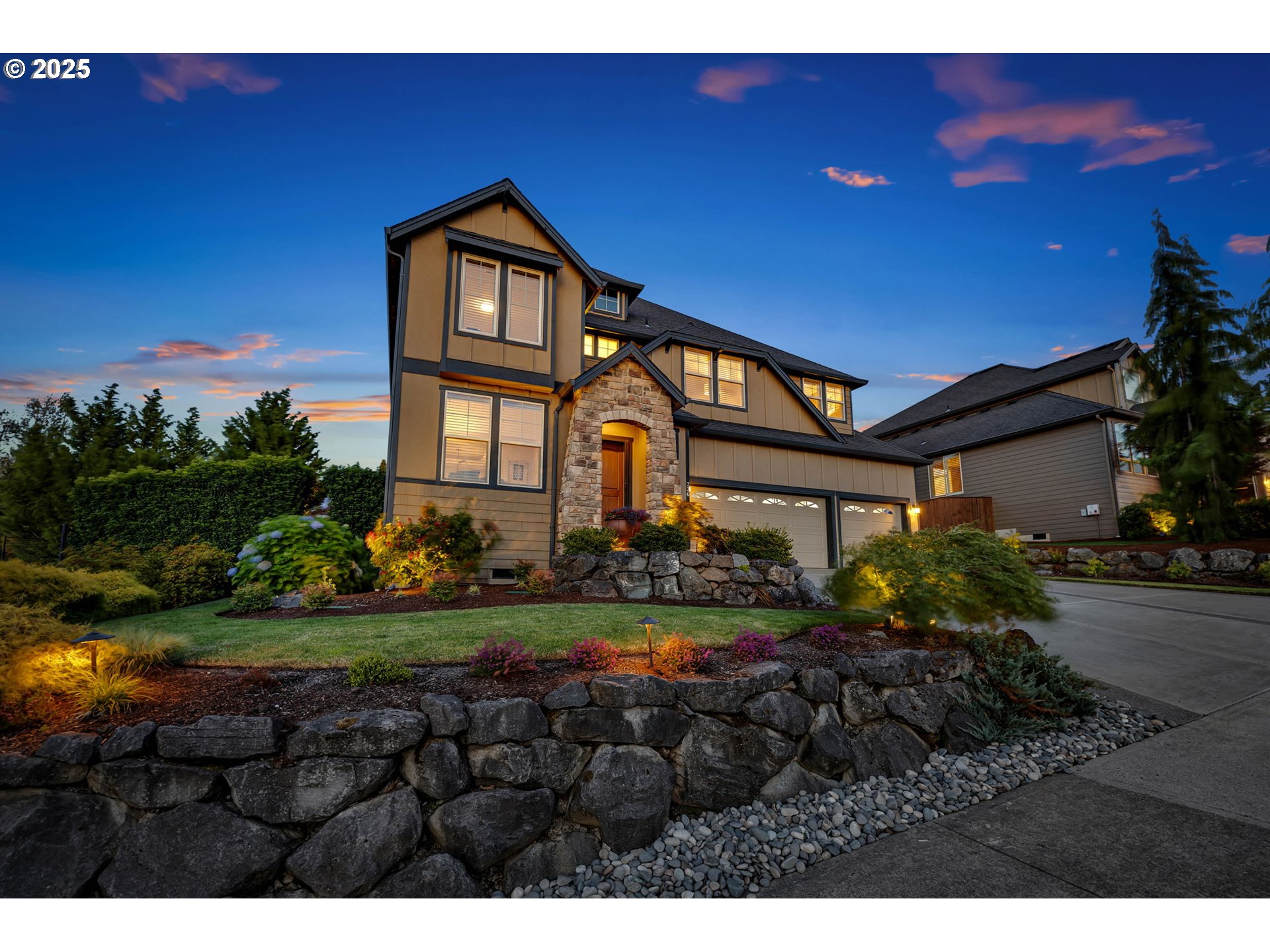 736 NW ILWACO ST