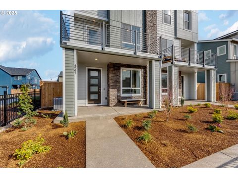 8267 SE BLANTON ST Hillsboro OR 97123