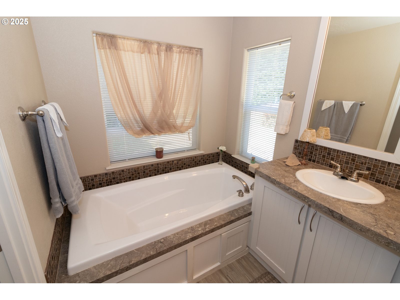 Florence, Oregon 97439, United States, 2 Bedrooms Bedrooms, ,2 BathroomsBathrooms,Residential,Active,165656