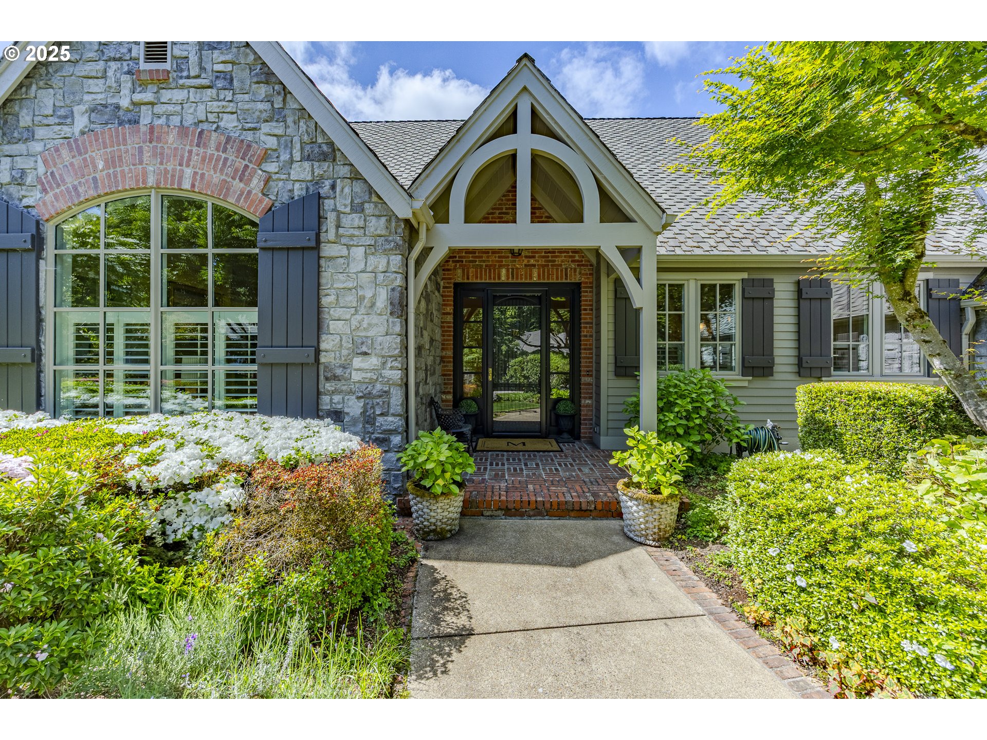2943 RIVERWALK LOOP