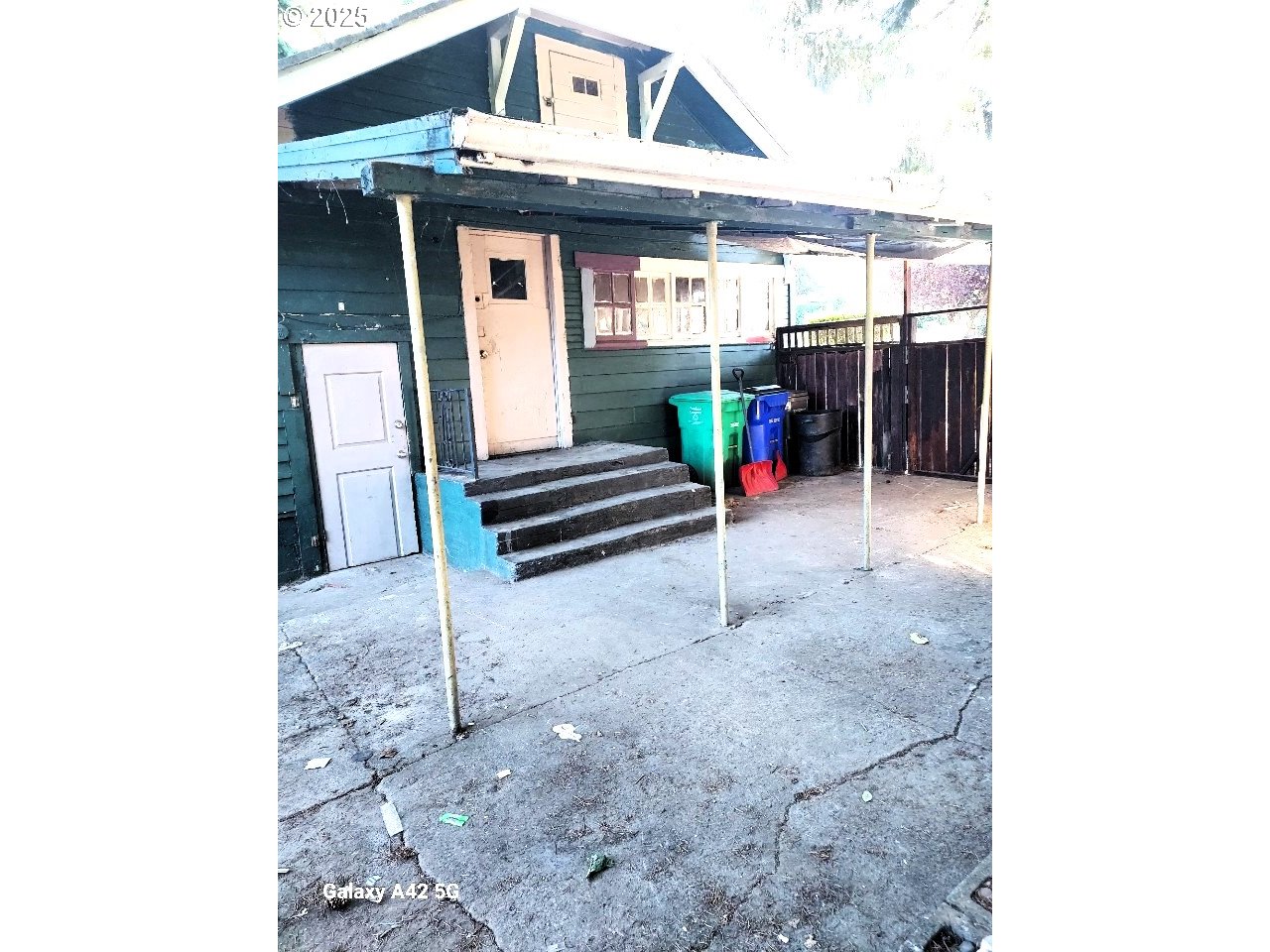 10206 N TYLER AVE
