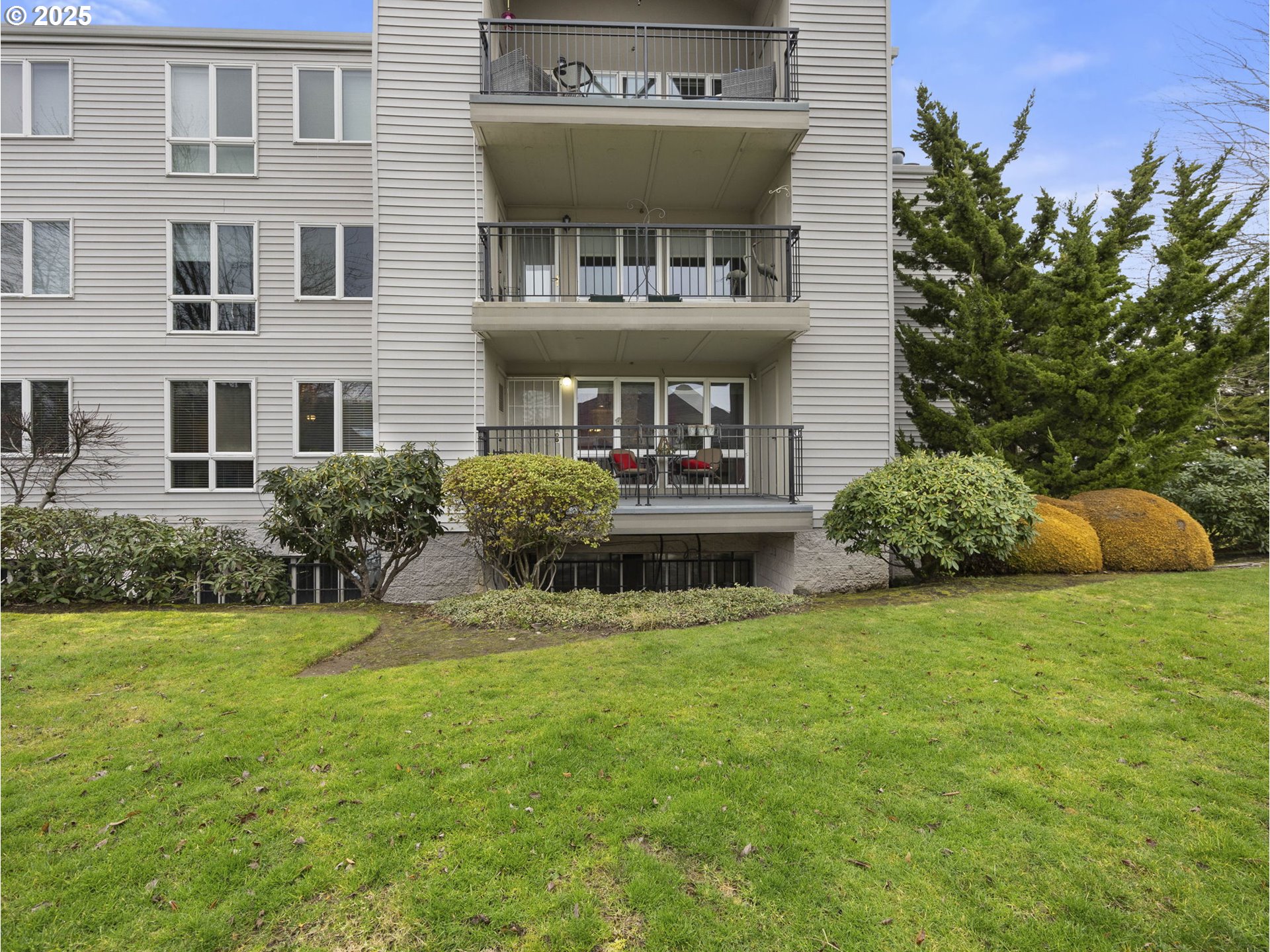 Portland, Oregon 97230, United States, 2 Bedrooms Bedrooms, ,2 BathroomsBathrooms,Residential,Active,14957