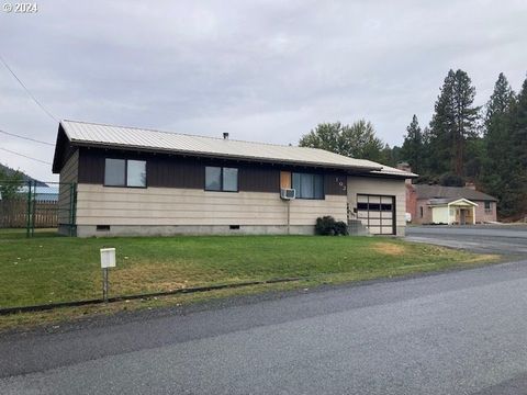 A home in Canyon City