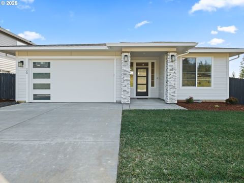 120 W 19TH ST La Center WA 98629