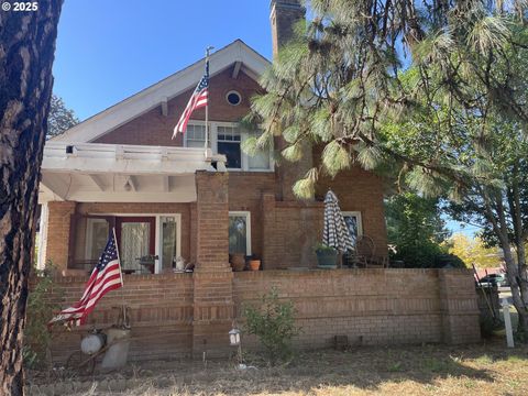 401 S COLLEGE ST Newberg OR 97132