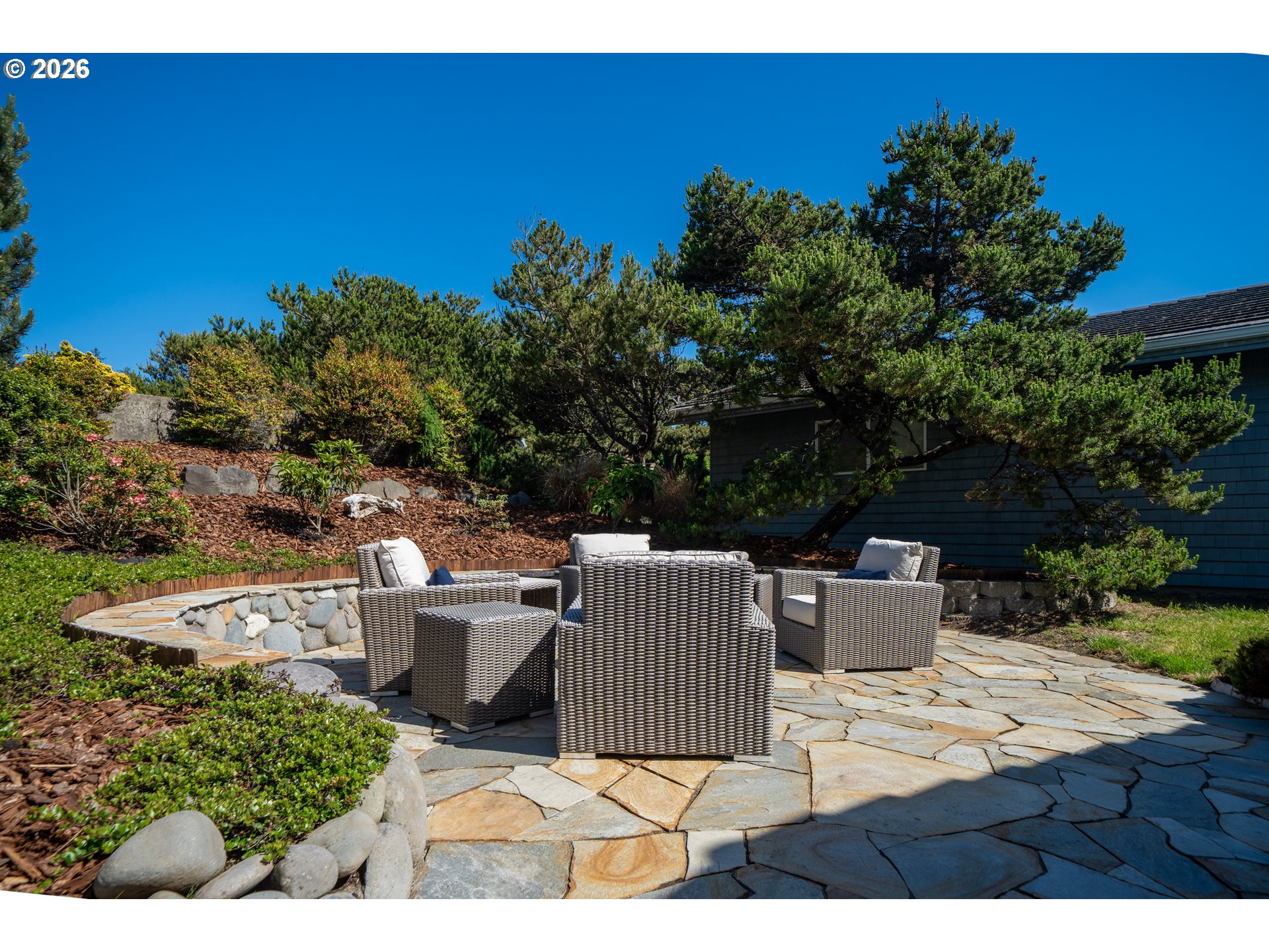 3802 NW OCEANIA DR