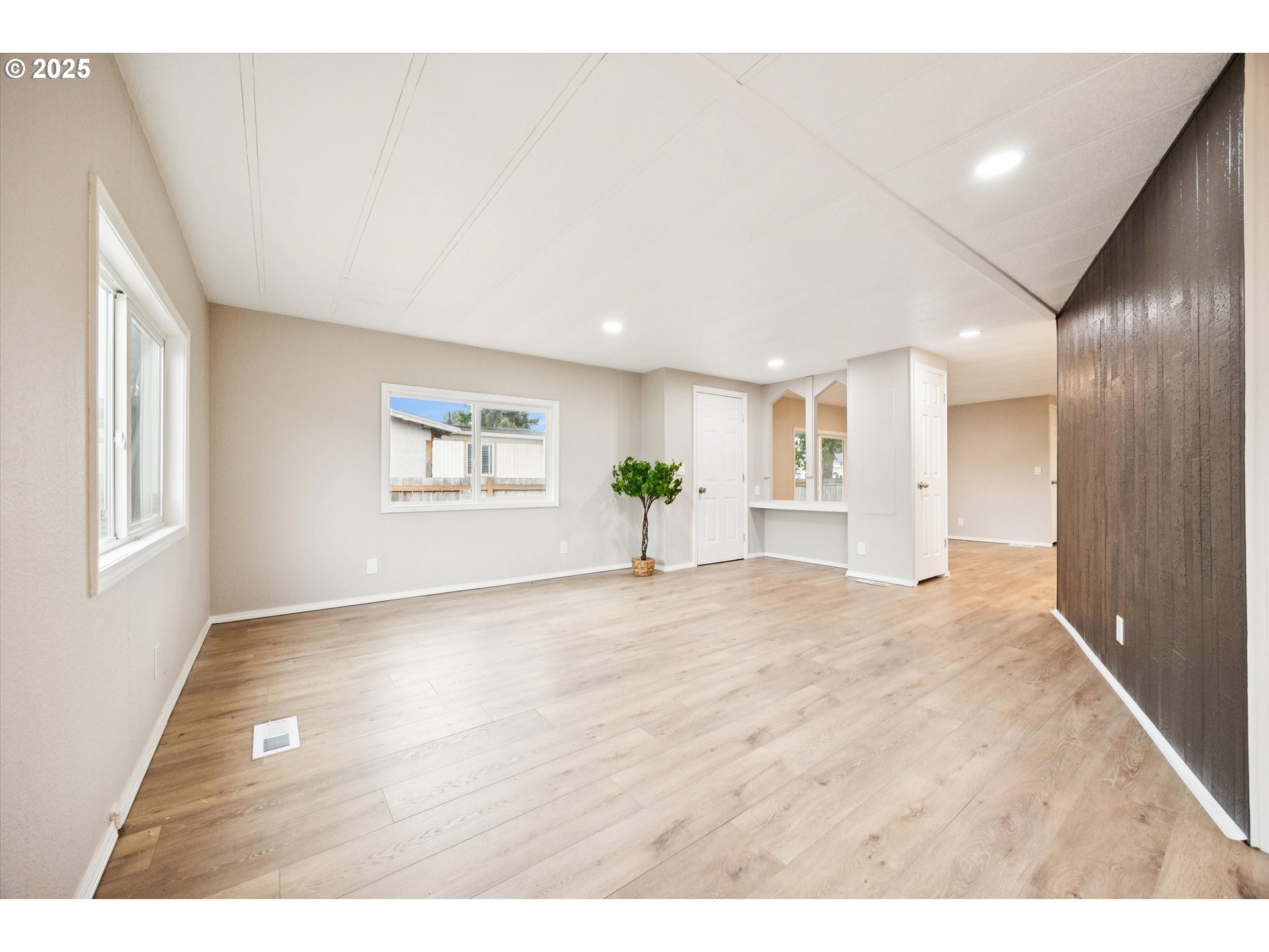 10701 SE HIGHWAY 212 P6