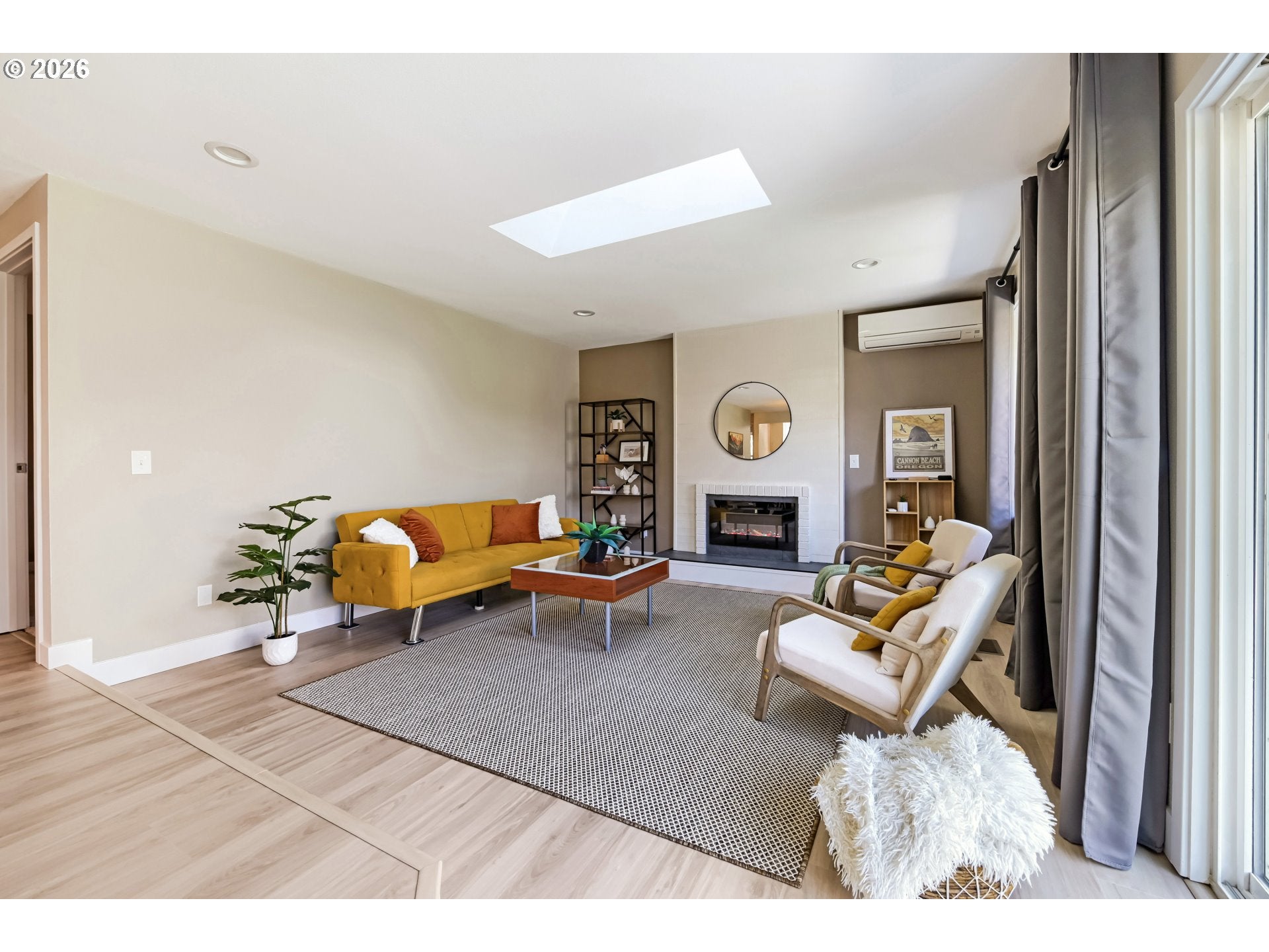 15789 SW VILLAGE CIR