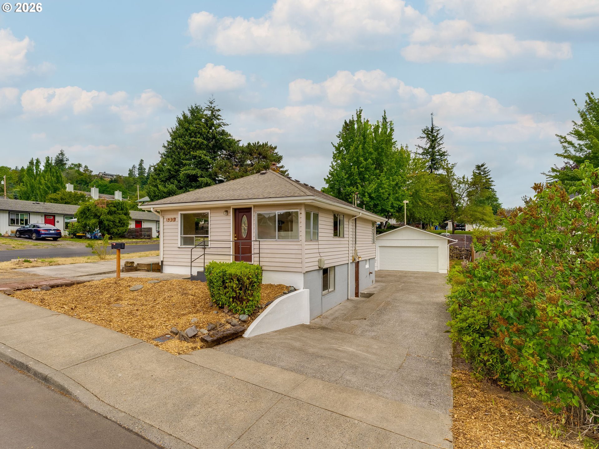 135 NW 15TH AVE