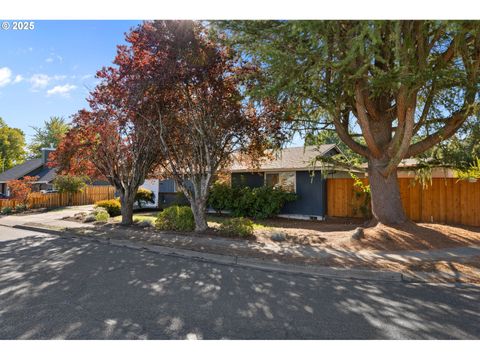 1905 N SPRINGBROOK WAY Newberg OR 97132