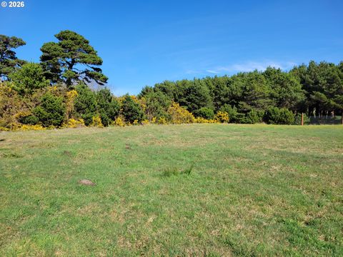 18th ST SW Bandon OR 97411