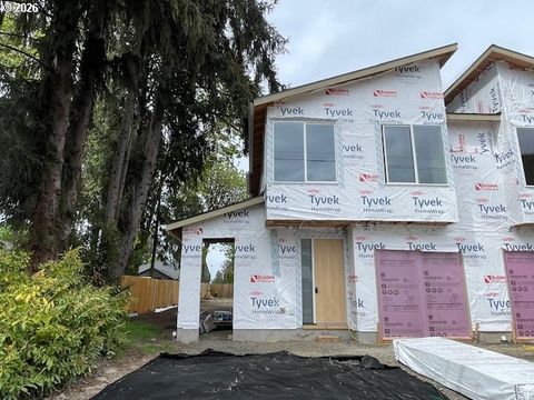 Photo of 1415 NE 18th St, McMinnville, OR 97128 (MLS # 746602873)