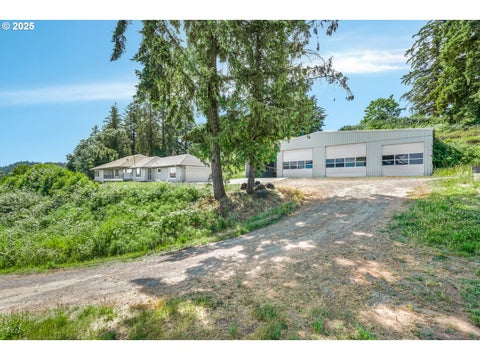 Featured picture for the property 381114449