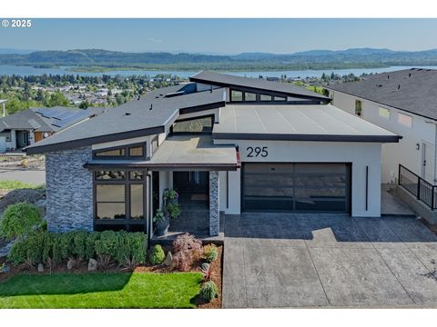 295 W W ST Washougal WA 98671